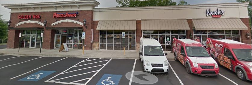 The Landing At Cedar Bluff : 9253 Kingston Pike, Knoxville, TN 37922